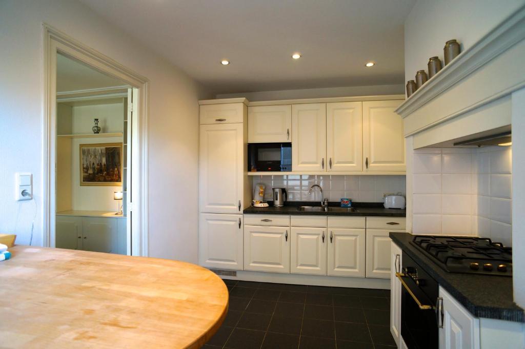 Stayci Serviced Apartments Noordeinde La Haye Chambre photo