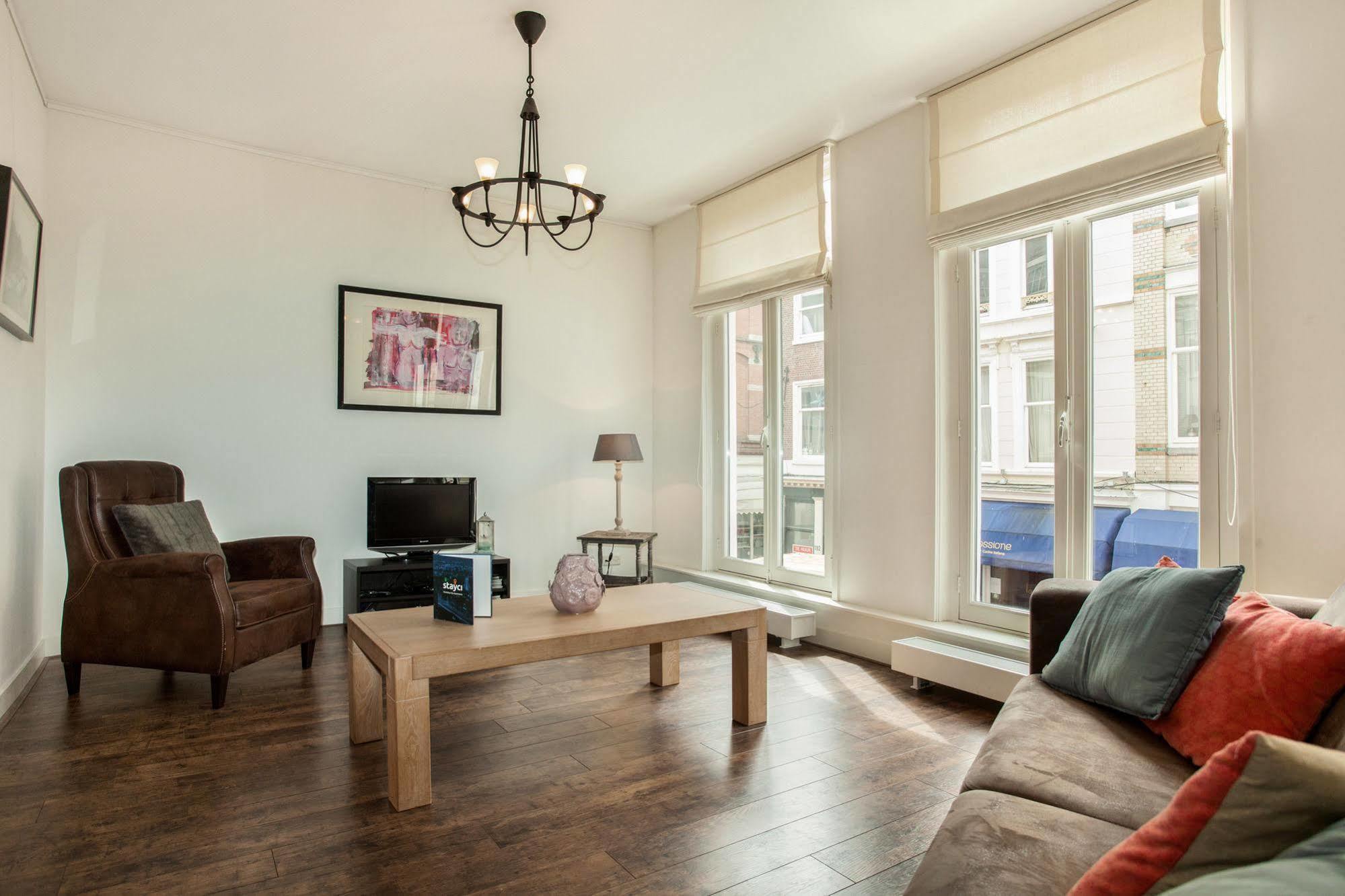 Stayci Serviced Apartments Noordeinde La Haye Extérieur photo